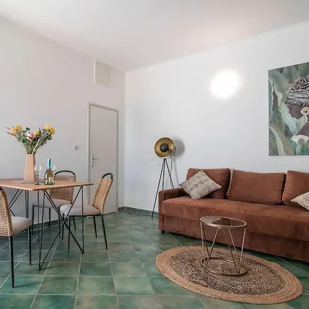 Apartment Verde 자다르